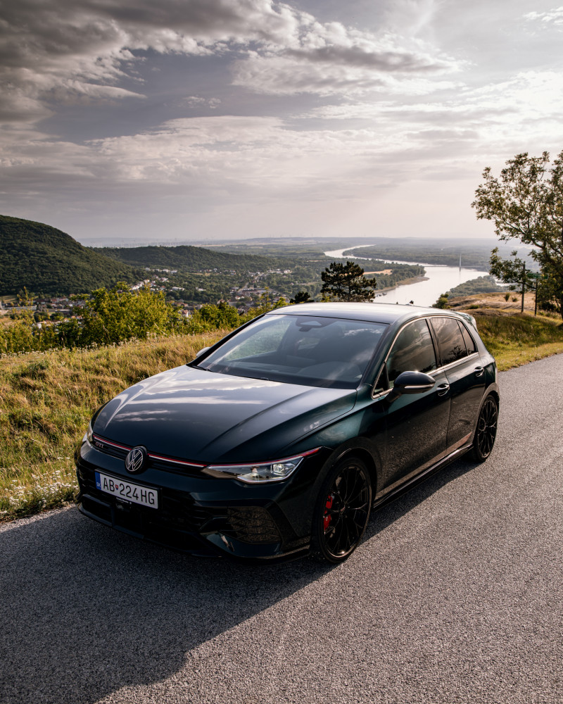 Volkswagen Golf GTI EDITION 50